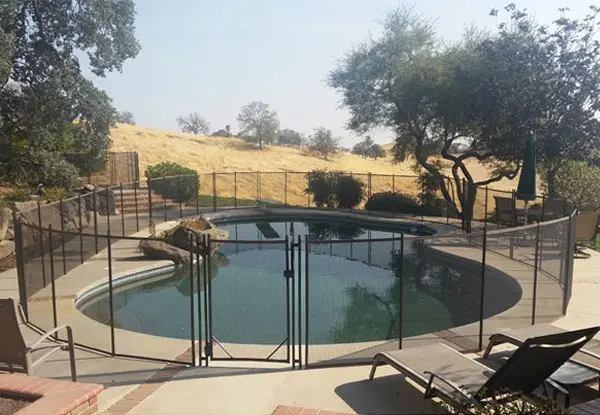 Swimming Pool Safety Fence